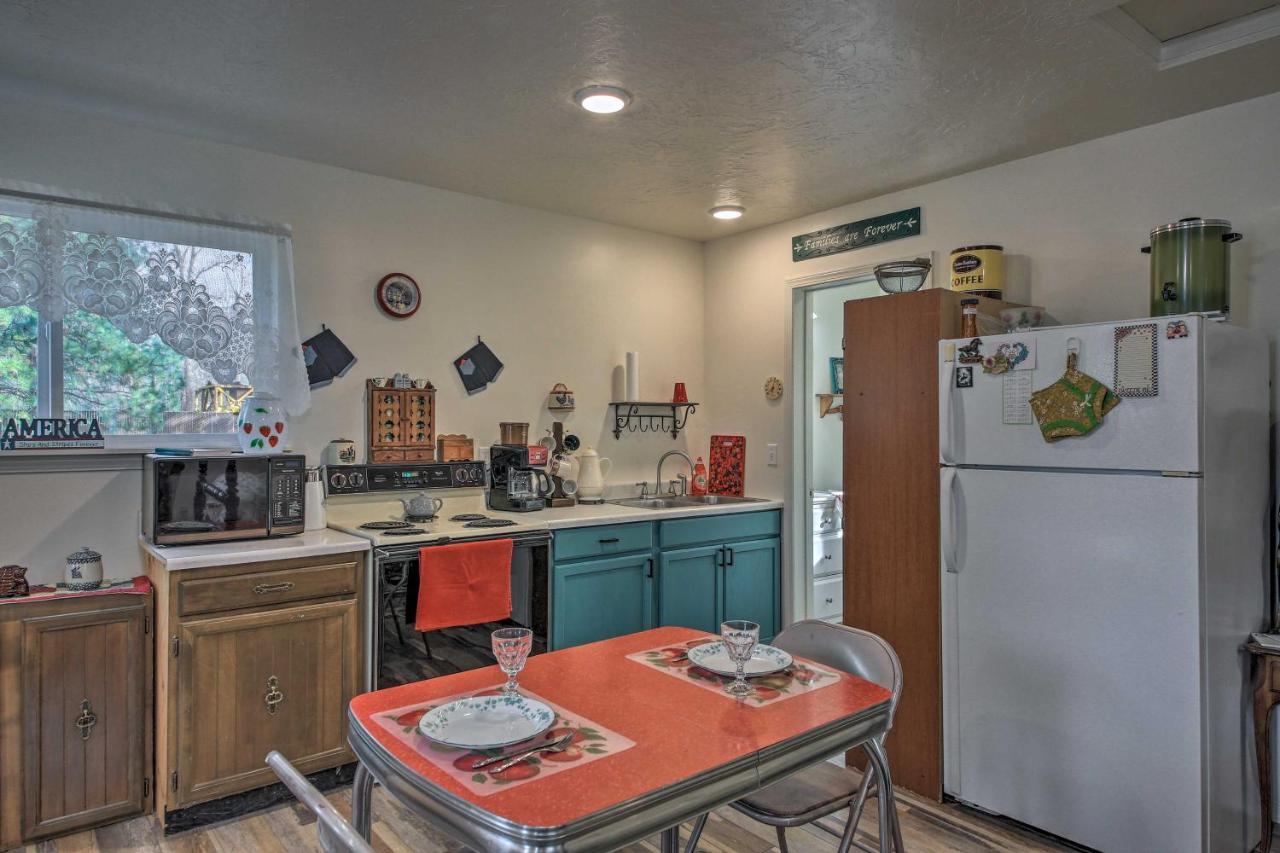 Pet-Friendly Libby Cottage With Mountain Views! Bagian luar foto