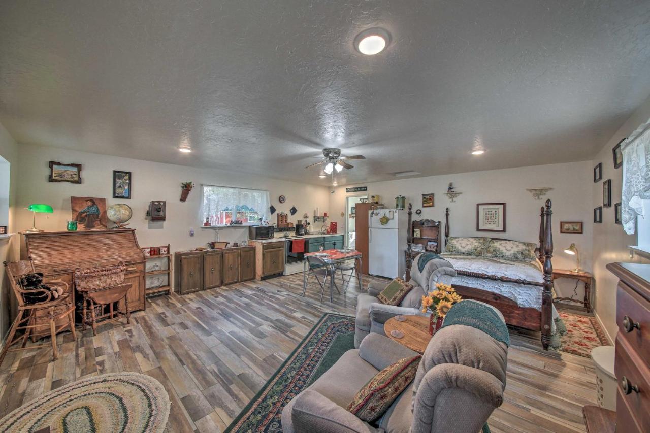 Pet-Friendly Libby Cottage With Mountain Views! Bagian luar foto