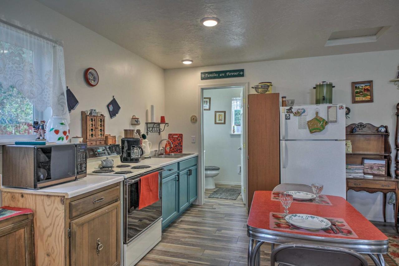 Pet-Friendly Libby Cottage With Mountain Views! Bagian luar foto